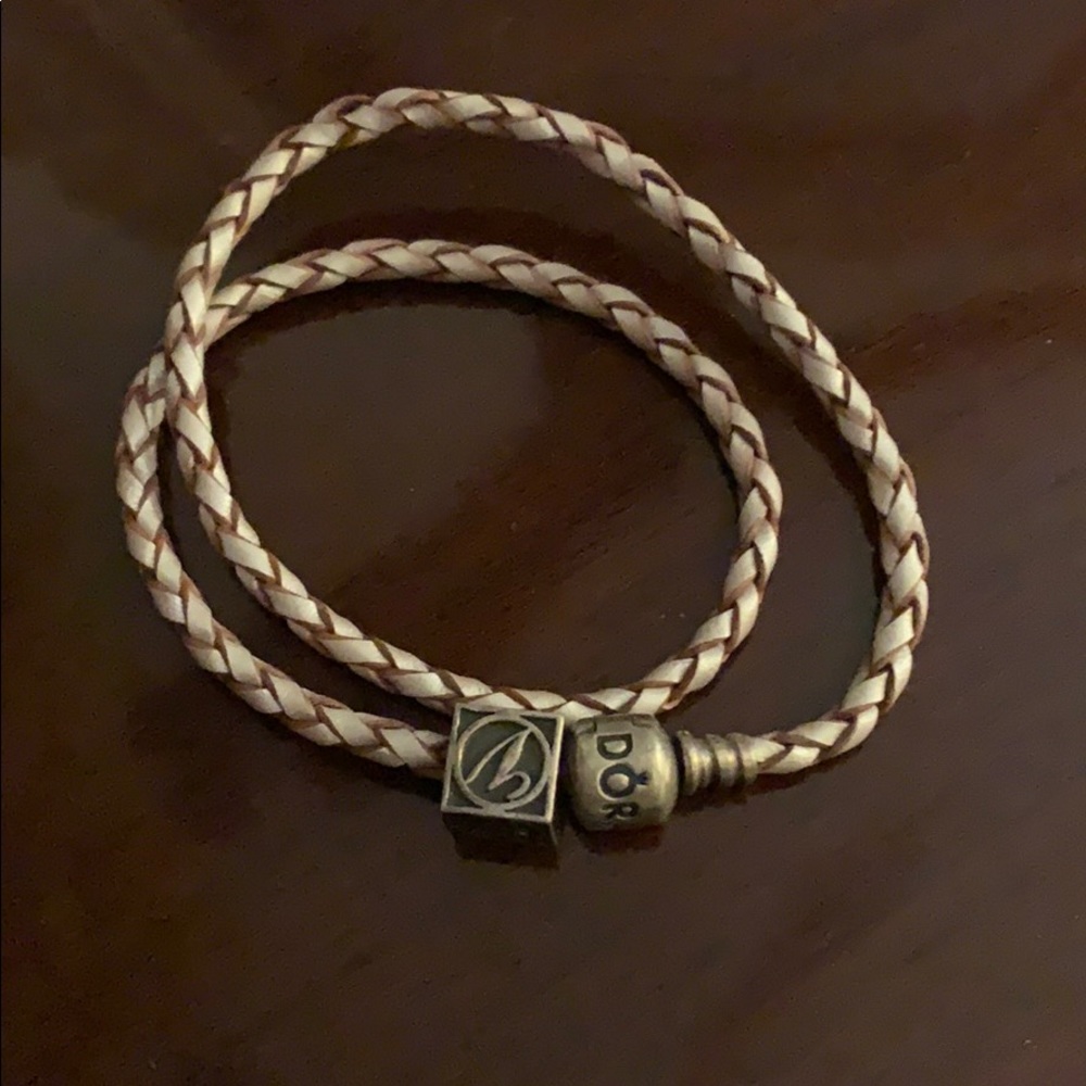pandora leather double bracelet